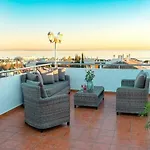 ✰ Luxurious 5 Bedroom Penthouse. Sea Views. Hot Tub. Bbq. Golden Mile