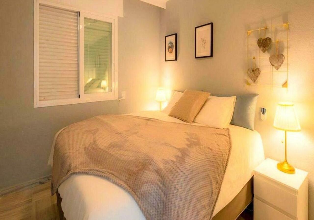 ✰ Luxurious 5 Bedroom Penthouse. Sea Views. Hot Tub. Bbq. Golden Mile Apartment Marbella