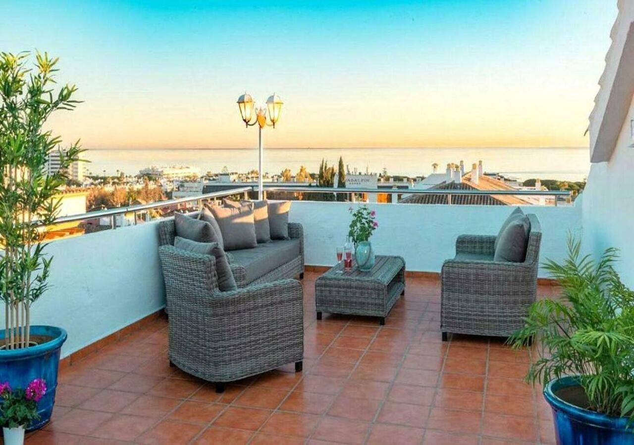 ✰ Luxurious 5 Bedroom Penthouse. Sea Views. Hot Tub. Bbq. Golden Mile Marbella