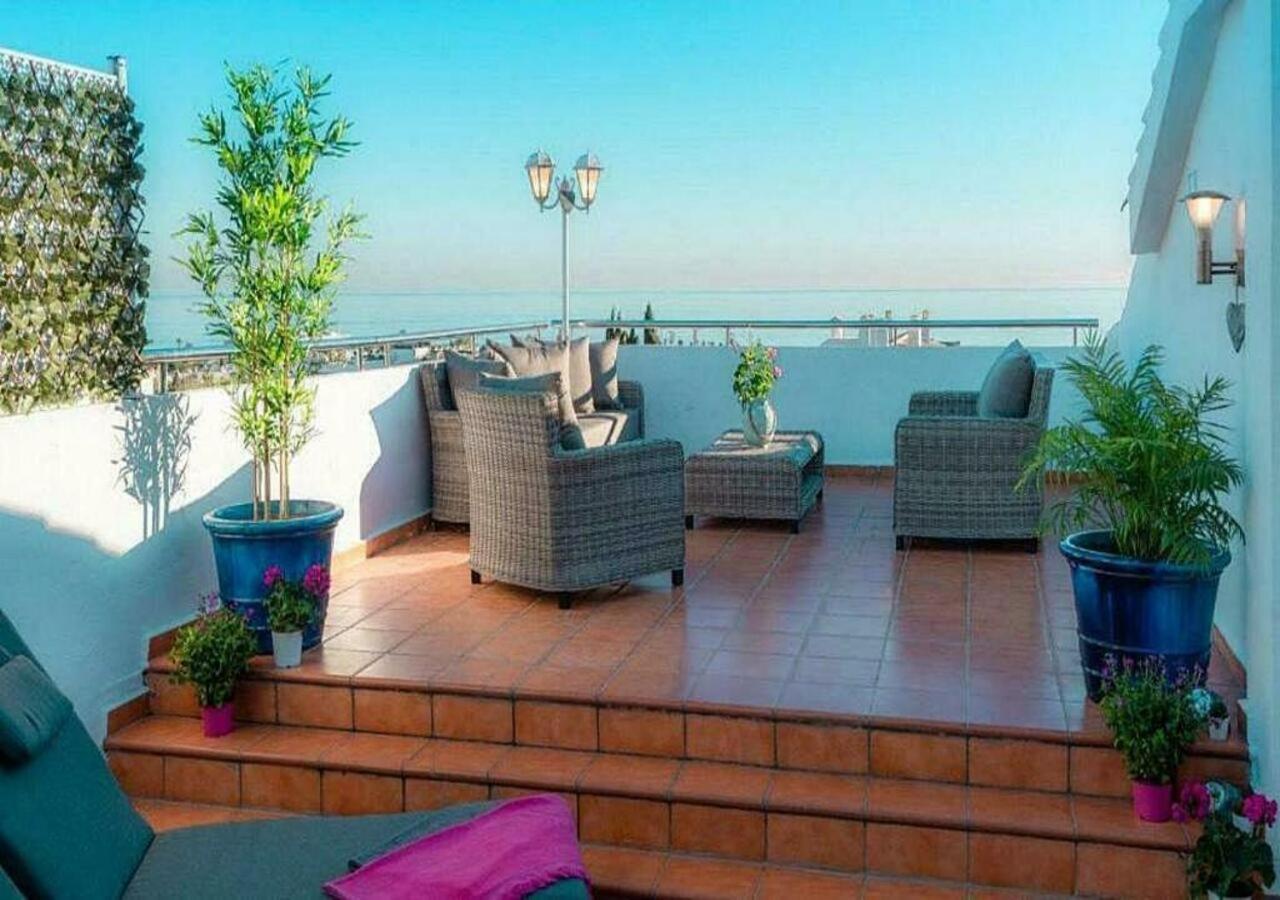 ✰ Luxurious 5 Bedroom Penthouse. Sea Views. Hot Tub. Bbq. Golden Mile Appartement Marbella