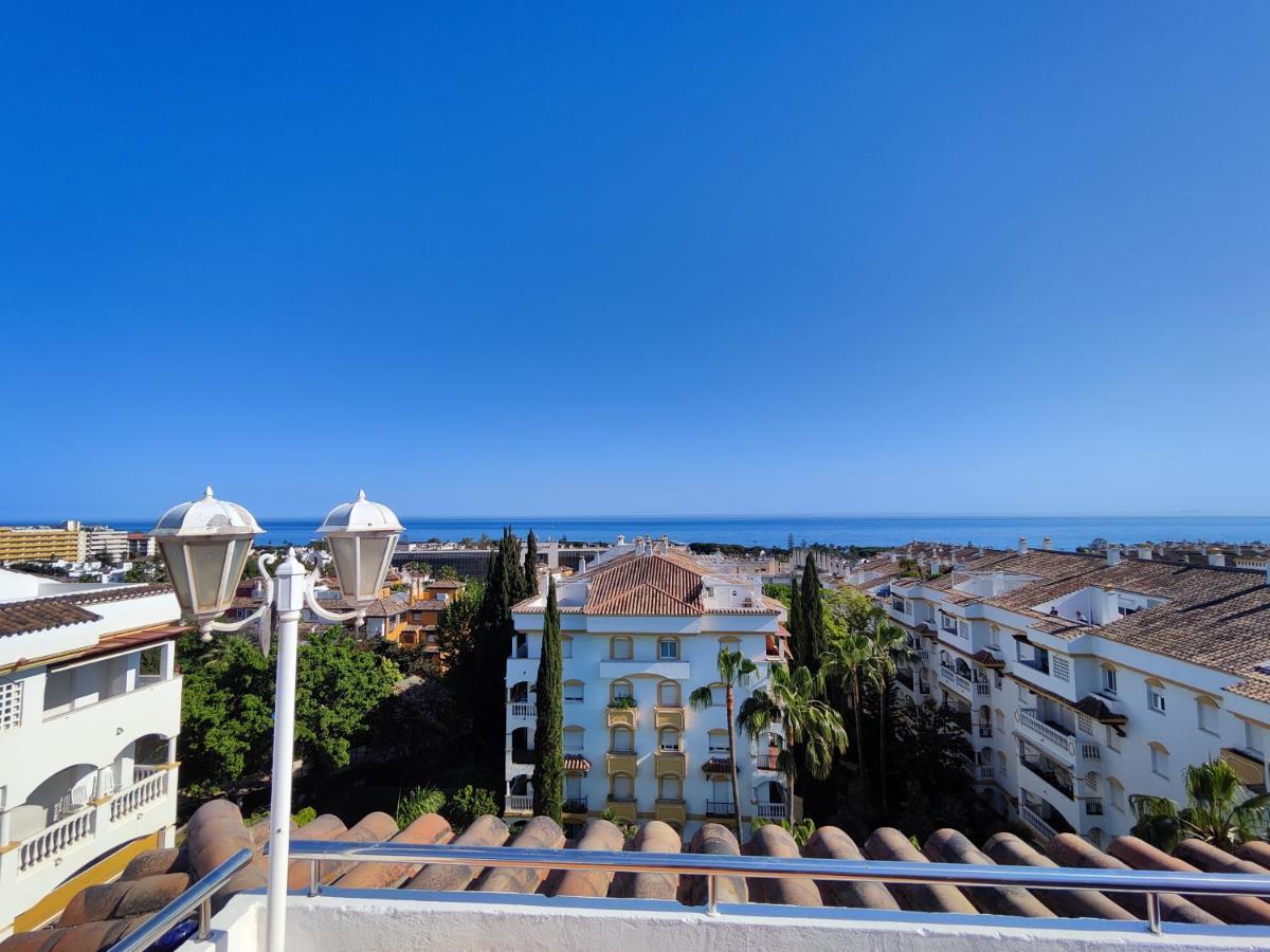 ✰ Luxurious 5 Bedroom Penthouse. Sea Views. Hot Tub. Bbq. Golden Mile